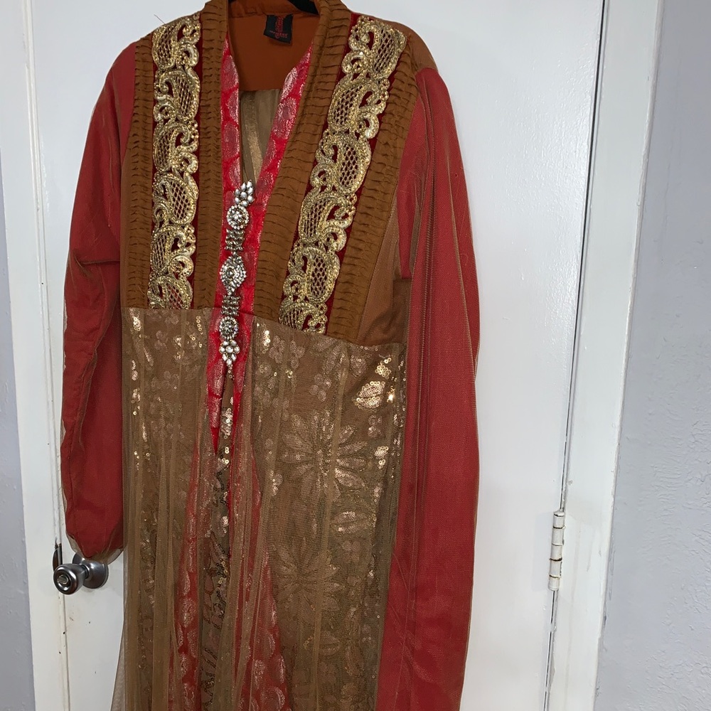 3 piece Pakistani outfit